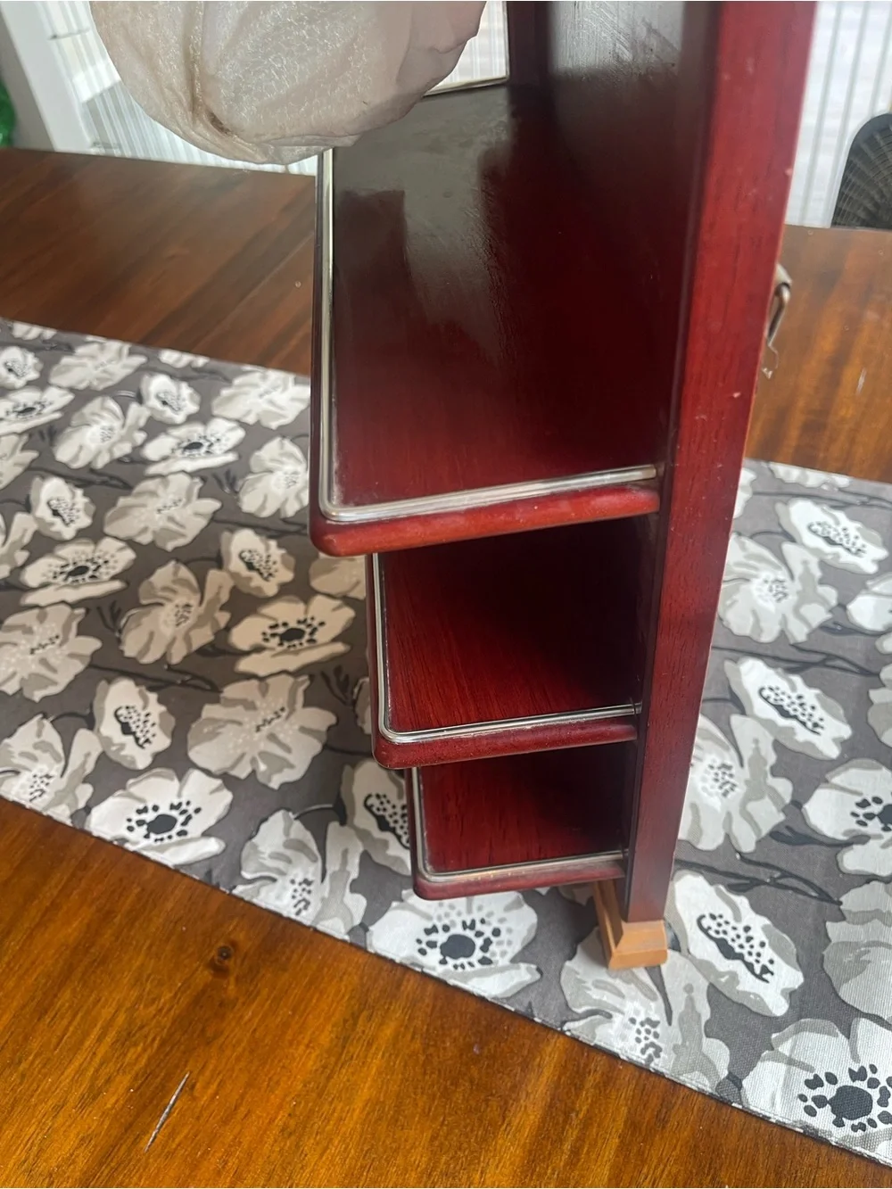 N/A three tier